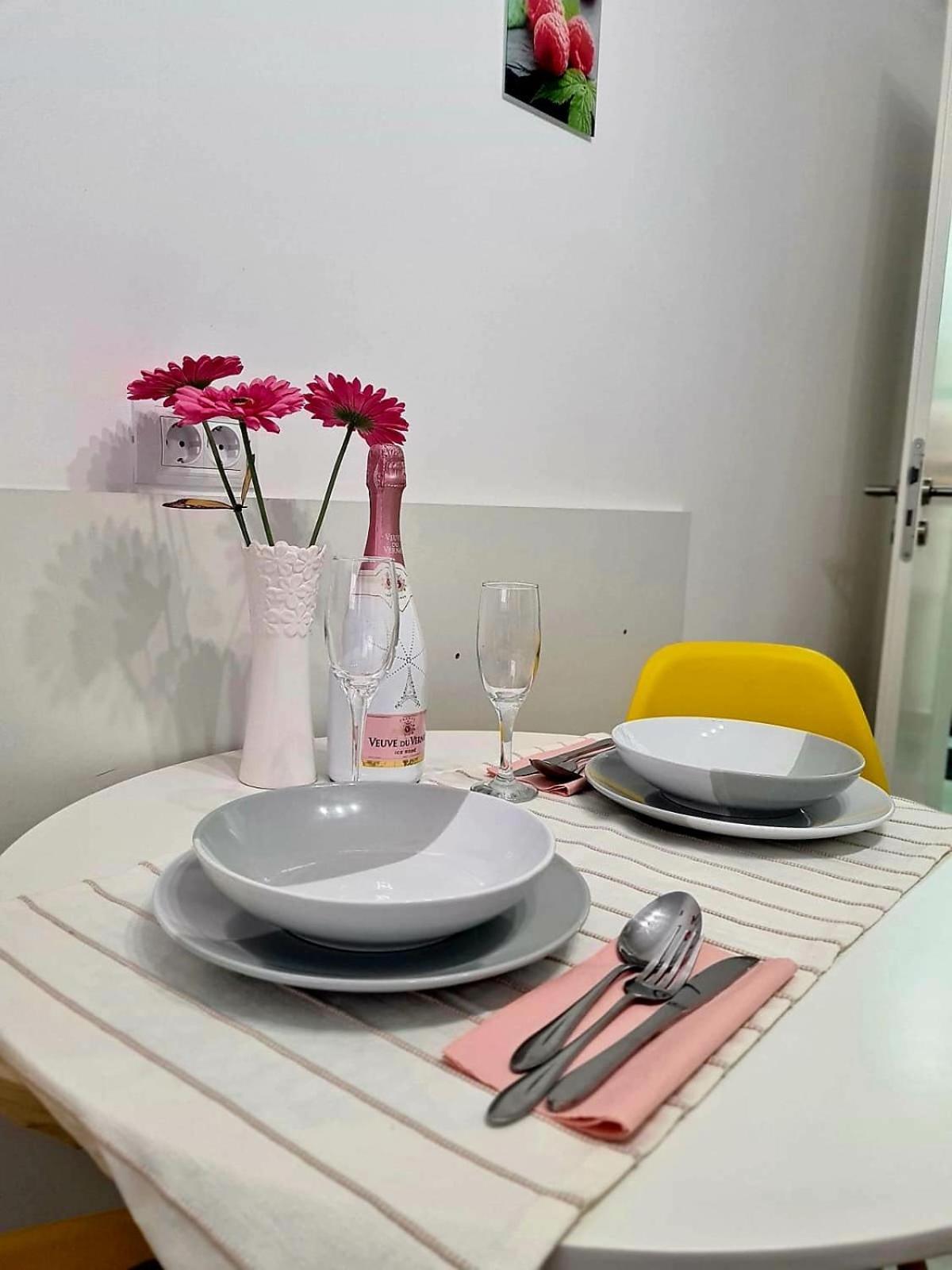 Appartement Studio Red à Braşov Extérieur photo